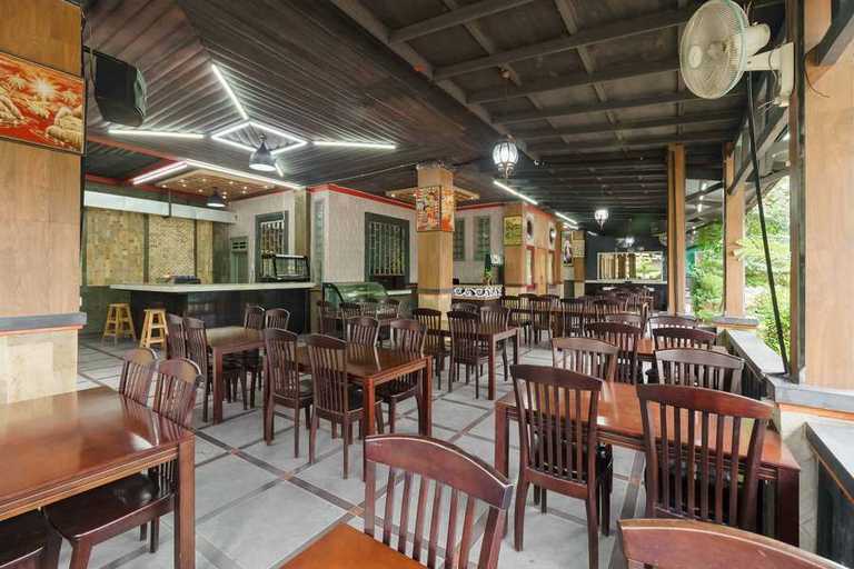 Food & Drinks 5, RedDoorz Plus @ Setiabudi Medan 4, Medan