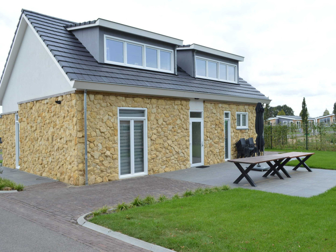 Exterior 3, Holiday Home in Maastricht With Terrace, Margraten