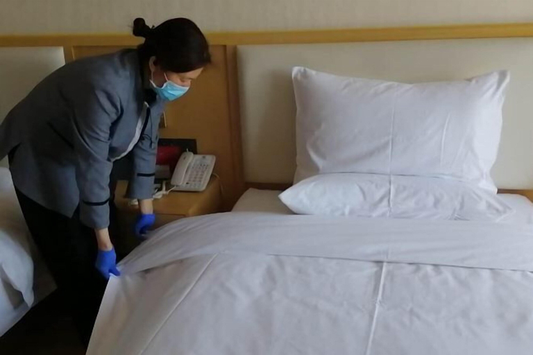 Bedroom 3, Mingdu Hotel, Luohe