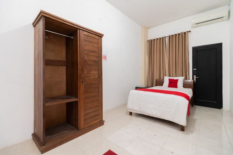 Bedroom 3, RedDoorz Syariah @ Jalan Andalas Padang, Padang