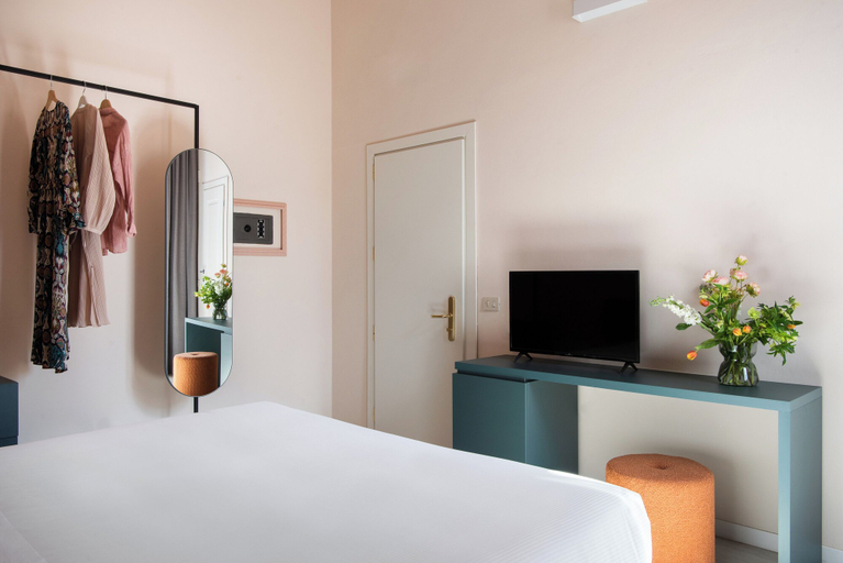 Bedroom 3, Fiorita, Florence