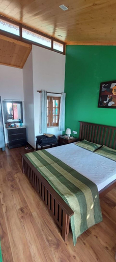 Bedroom 2, Veenu's Cottage, Dehradun