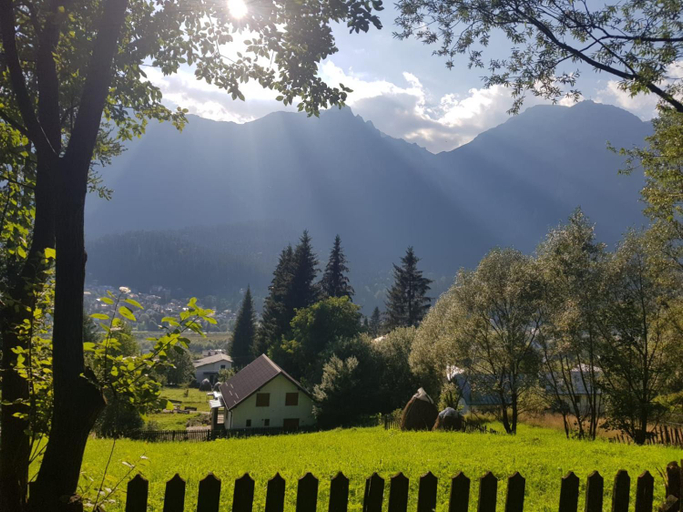 Others 4, Chalet Hay Huy, Busteni