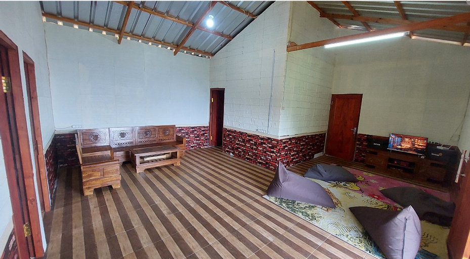 Villa Zoya Montana, Purwakarta