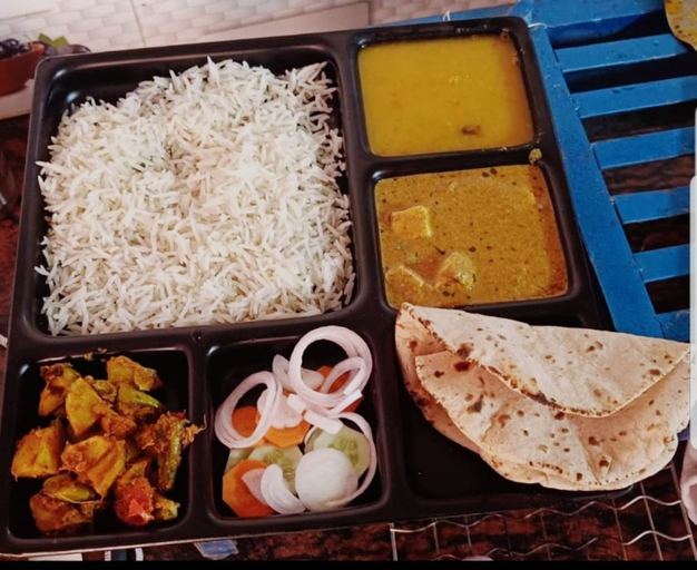 Food & Drinks, Hotel Ramlalla palace, Basti
