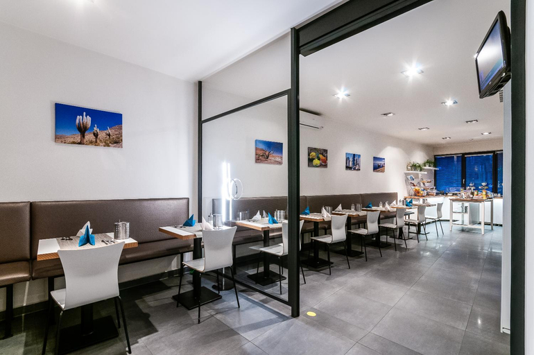 Food & Drinks 5, VV hotel & apartments, Brno