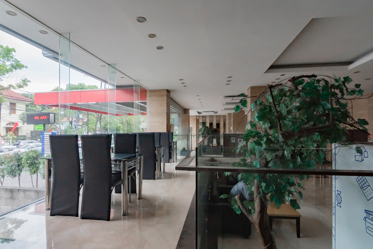 Others 5, Urbanview Hotel Newton Riau Bandung, Bandung