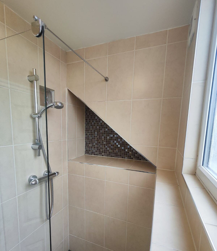 Bathroom 3, St Lucia guest house, Leicester