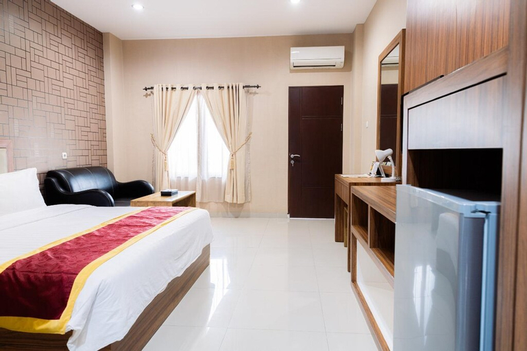 Bedroom 12