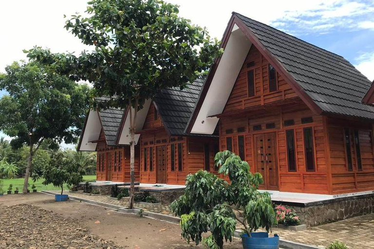 Exterior & Views 25
