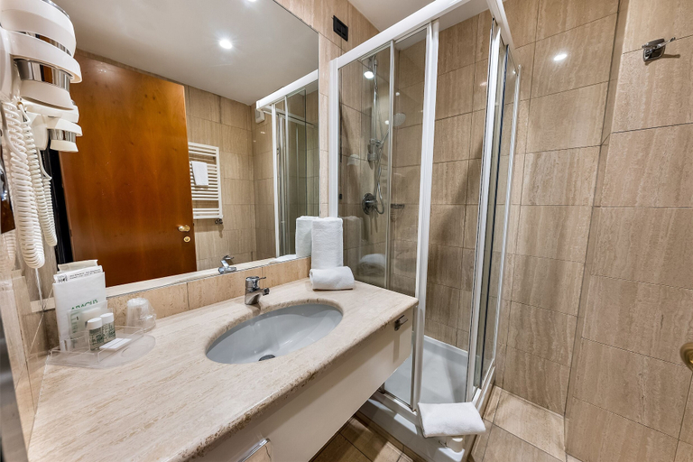 Bathroom 5, Abacus Hotel, Milano