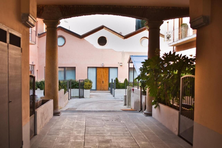 Exterior & Views 2, Easy Milano Rooms & Apartments, Milano