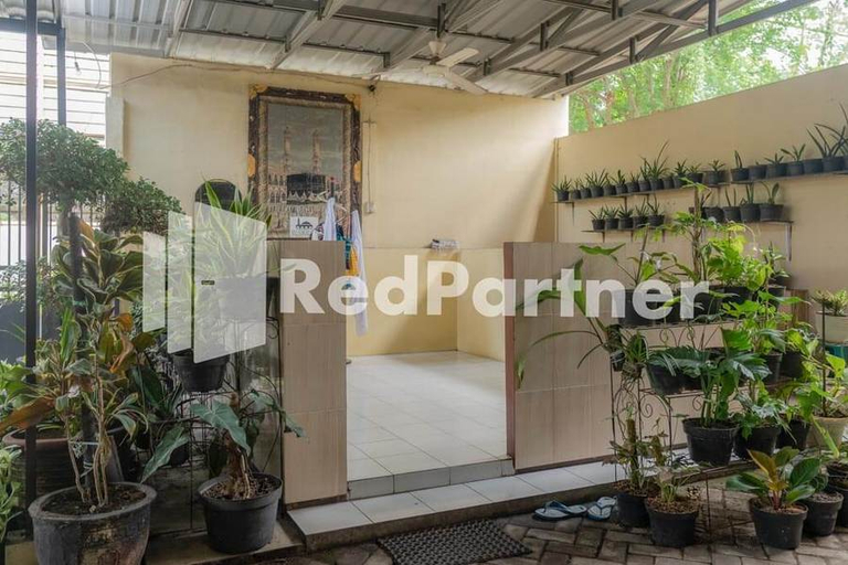 Others 5, Vandhela Homestay Syariah (permanently closed), Surabaya