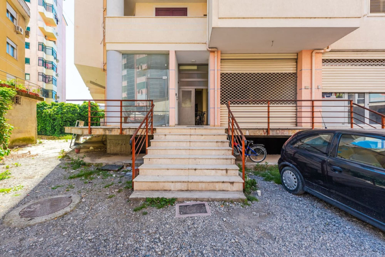 Exterior & Views 2, The Perfect Central Apartment, Shkodrës