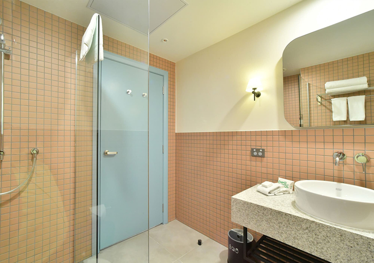 Bathroom 5, Sudima Auckland City, Waitakere
