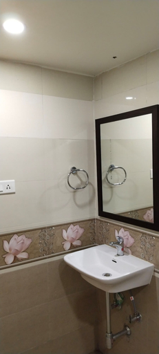 Bathroom 3, Eastin De Royale, Hyderabad