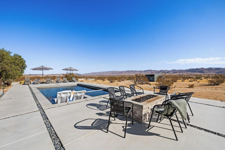 Others 3, Sunflower Ranch 1mi From JT New Pool + Game Room, San Bernardino