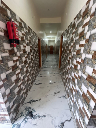 Others, Hotel Royal Sainik, Uttarkashi
