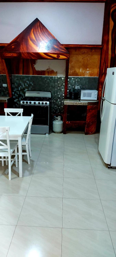 Kitchen 5, El Castillo Monte Campana, Garabito