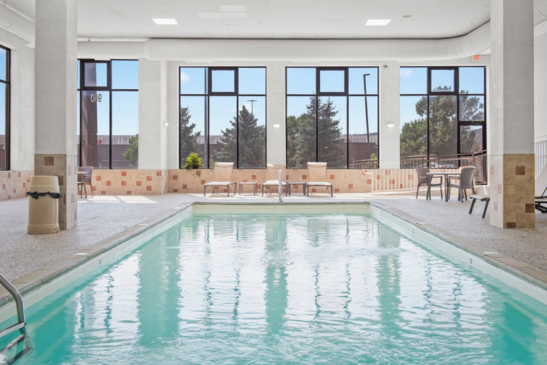 Sport & Beauty 1, Elevation Inn & Suites, Trademark Collection by Wyndham, Pennington