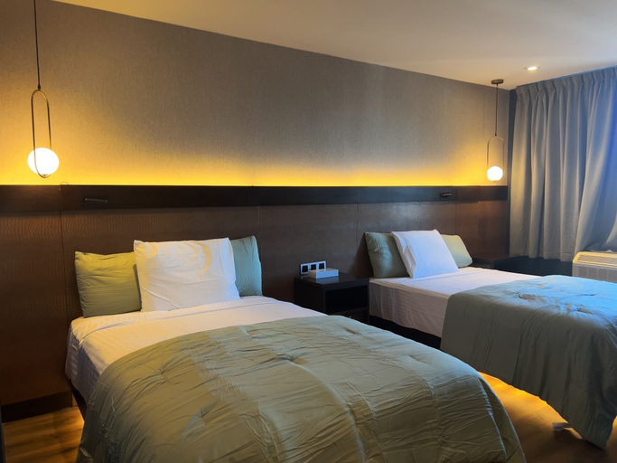 Bedroom 3, Hotel Mirage Brooklyn, New York