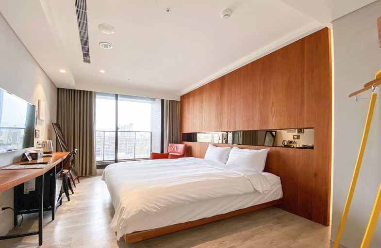 Bedroom 3, Central Land Hotel, Taichung