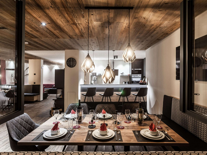 Food & Drinks 4, Luxury Chalet in Gaschurn Near Ski Lift, Bludenz