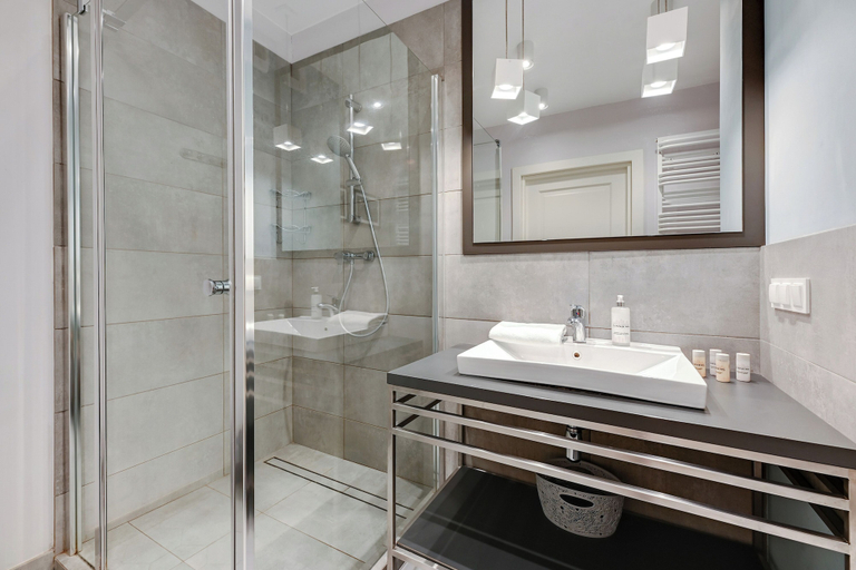 Bathroom 4, Chmielna Park by Downtown Apartments, Gdańsk City