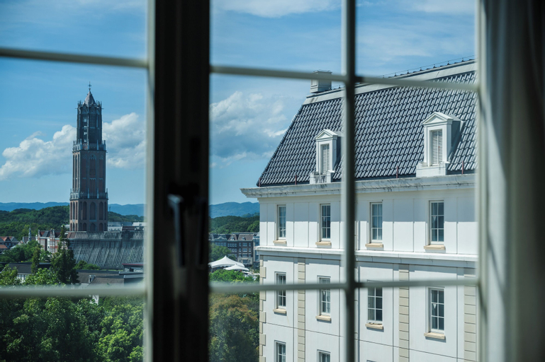 Exterior & Views 19