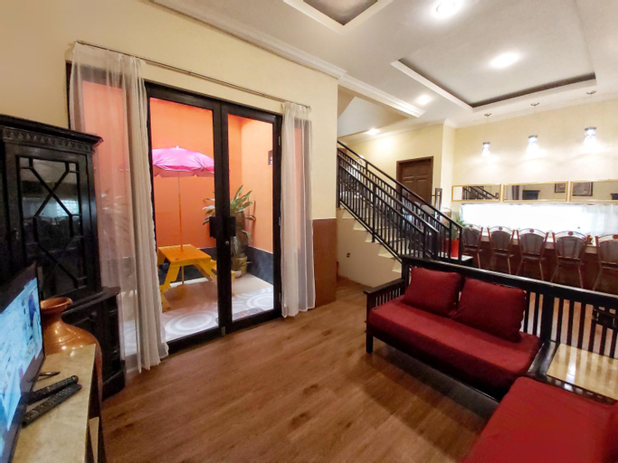 Others 4, TAMA Guesthouse 15 People for Family or Group, Tangerang