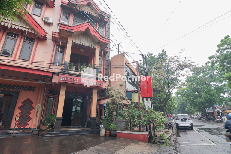 RedDoorz @ Hotel Lodaya Bandung, Bandung