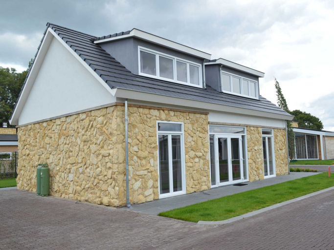 Exterior 2, Holiday Home in Maastricht With Terrace, Margraten