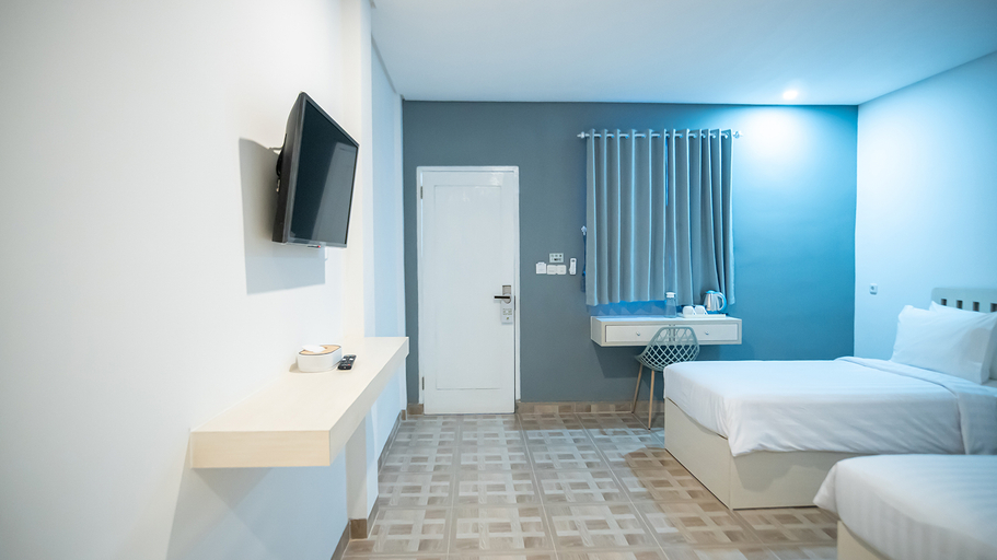 Bedroom 12