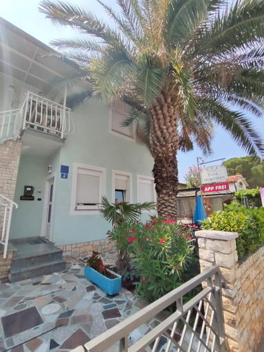 Others 4, Apartments Azalea - 10 Min Walk to Beach & Umag Old Town, Umag