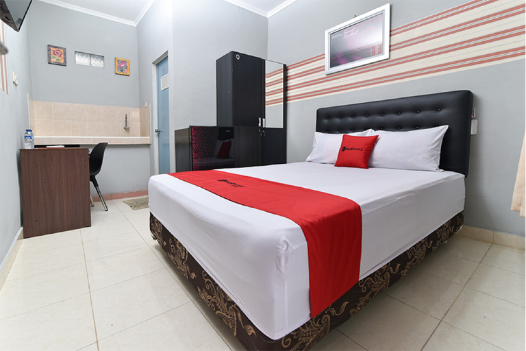 Bedroom 2, RedDoorz near Teuku Umar Barat Denpasar, Badung