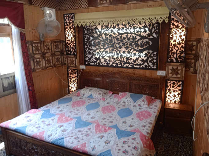 Bedroom 3, Houseboat  New  Dongola, Srinagar