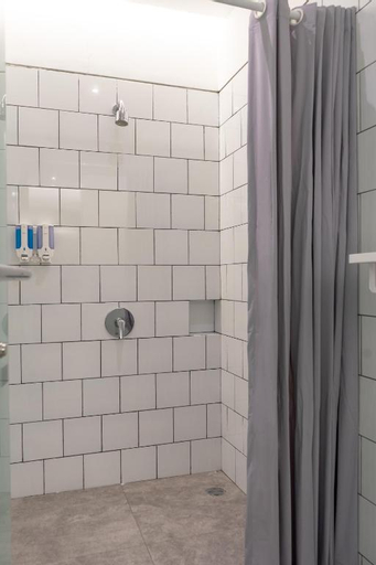 Bathroom 23