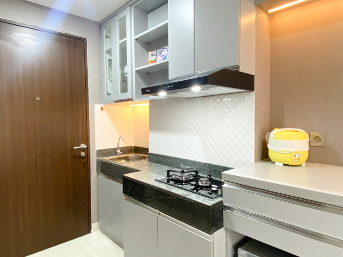 Others 2, Modern Look Studio at Transpark Cibubur Apartment By Travelio, Depok