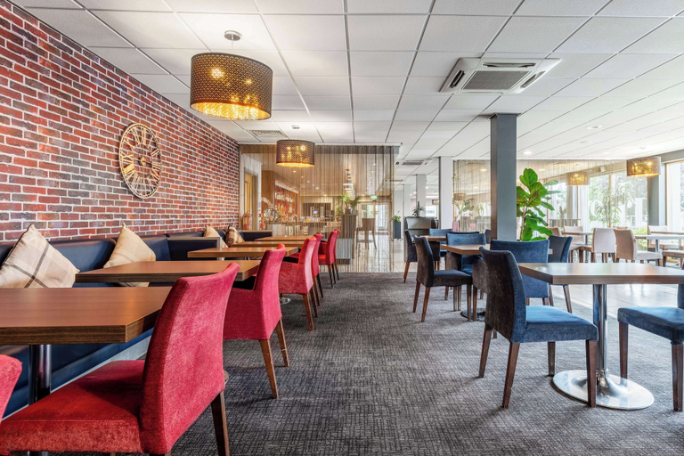 Food & Drinks 5, Park Inn by Radisson Peterborough, Peterborough