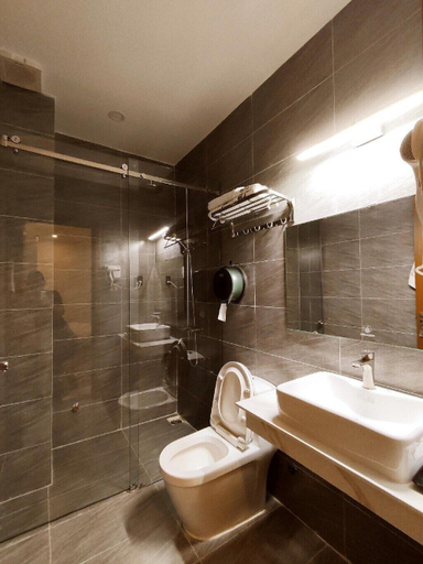 Bathroom 3, Vuong Gia Hotel DL - by BAY LUXURY, Đà Lạt