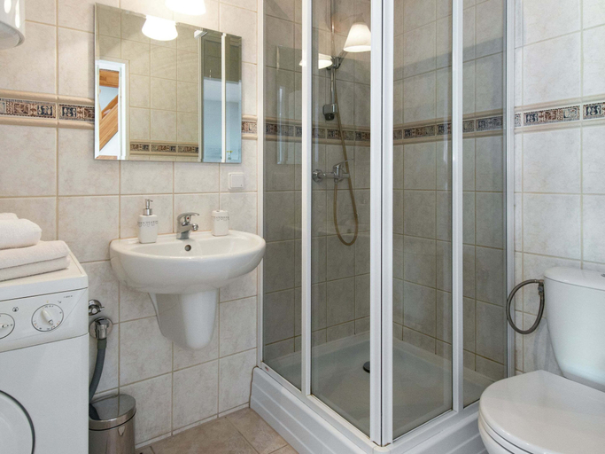 Bathroom 5, Modern and Cosy Apartment Near Krakow's Old Town, Kraków City