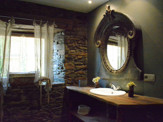 Bedroom 3, Charming cottage in Jehonvil with view, Luxembourg