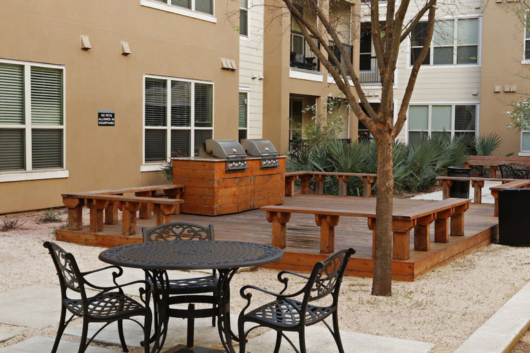 Others 5, Cozy Soco 1BR King Suite w Gympickleballlaundry, Travis