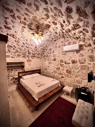 Bedroom 4, Şahmeran Otel Cafe Restoran, Midyat