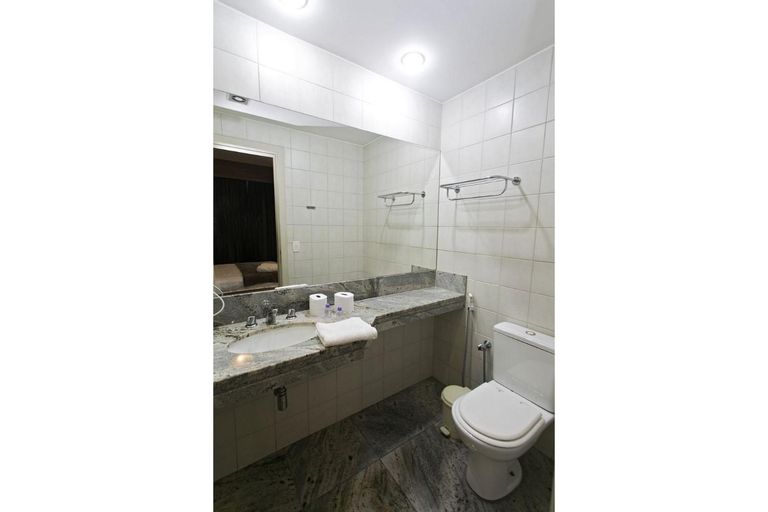 Bathroom 7