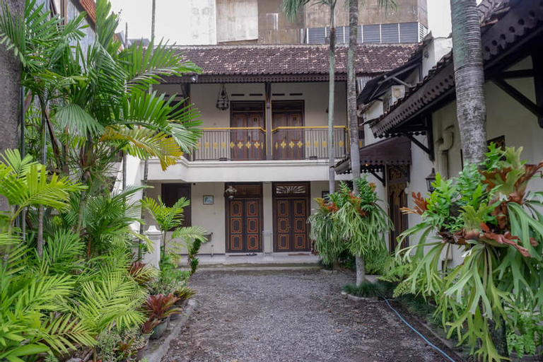 Cakra Homestay Solo, Solo