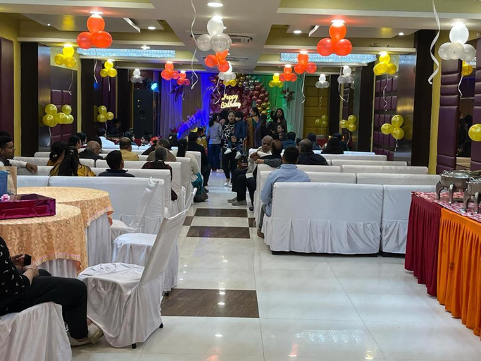 Others 5, Hotel Hirapanna, Bareilly