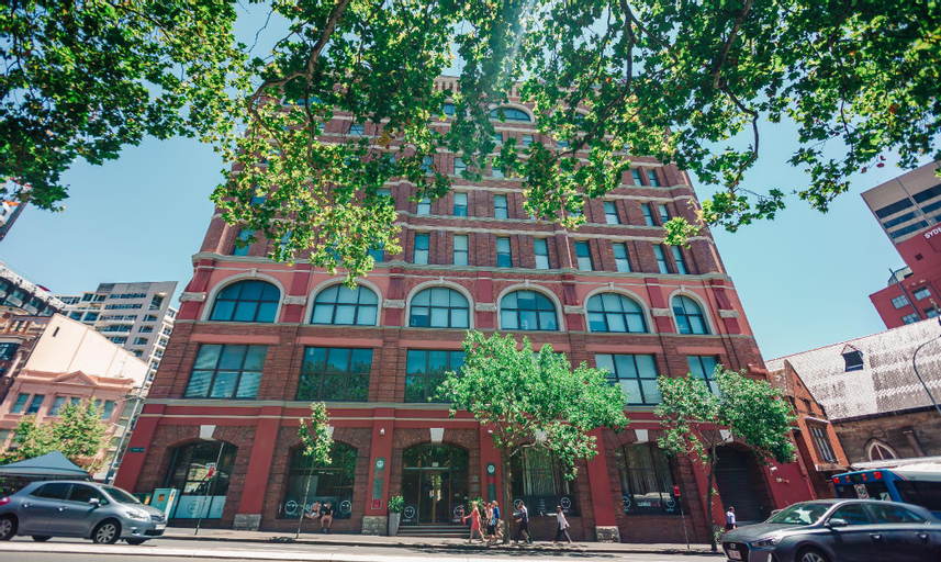Exterior 1