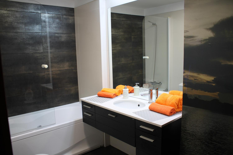 Others 3, MicroRent Rooms, Braga