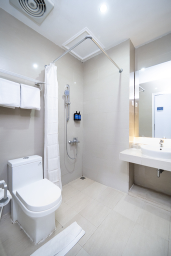 Bathroom 20